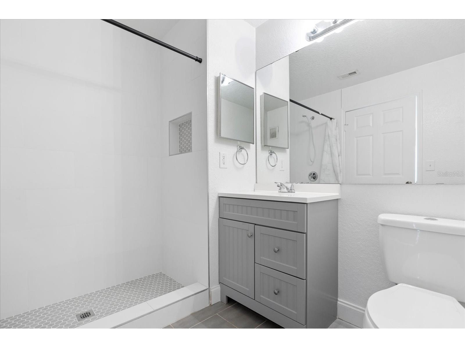 7606 Pissarro Drive #104 Orlando FL 32819 - Big Sand Lake O6398356 image17