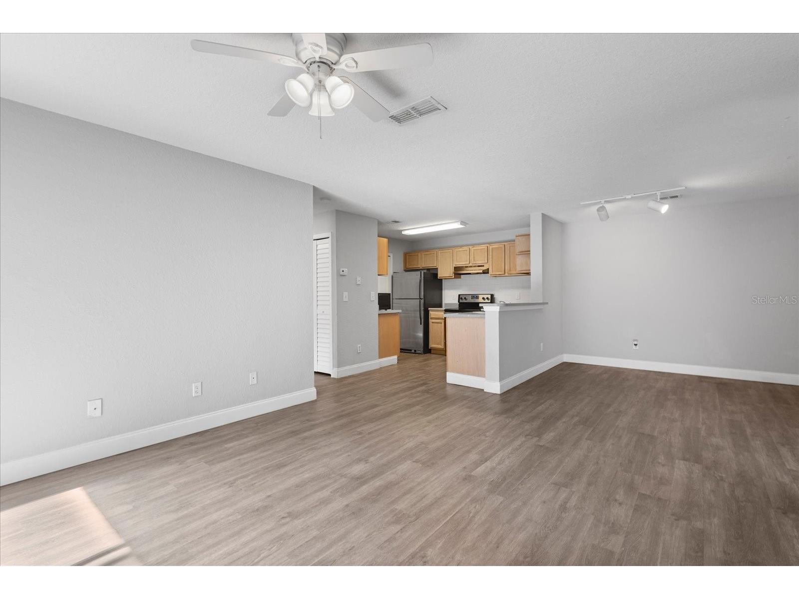 7606 Pissarro Drive #104 Orlando FL 32819 - Big Sand Lake O6398356 image5