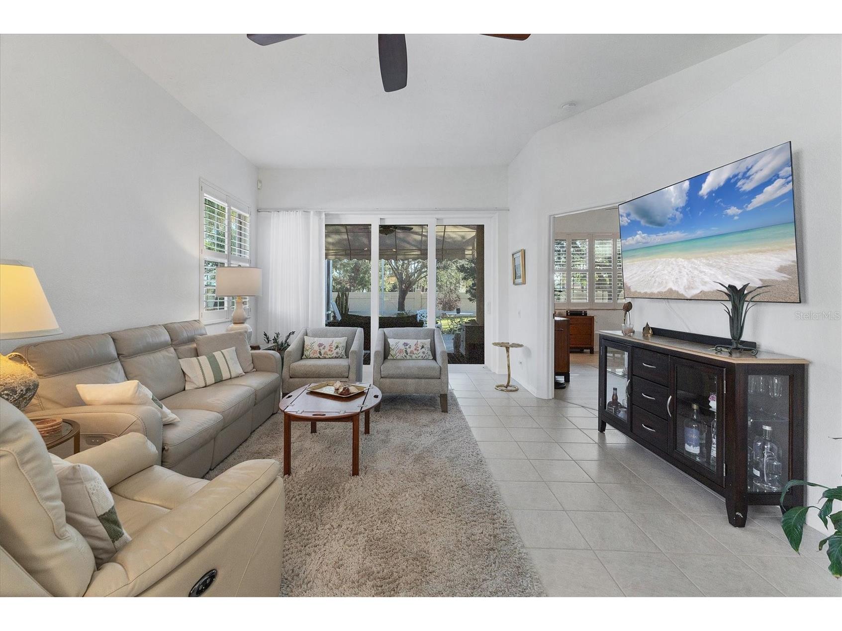 7607 Preserves Court Sarasota FL 34243 A4691780 image4