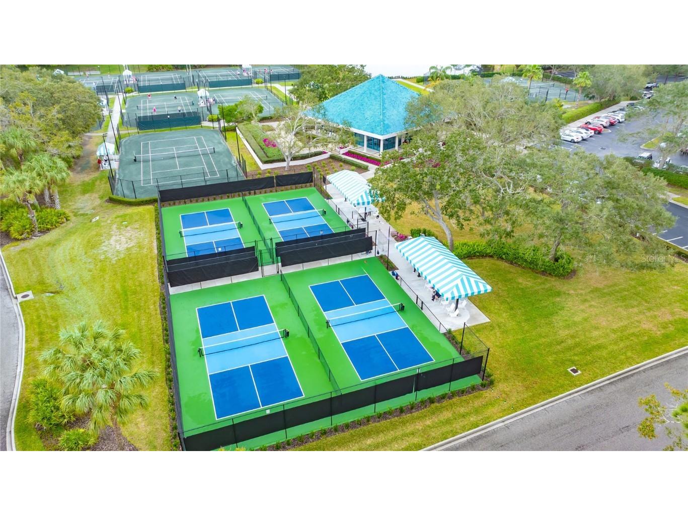 7607 Whitebridge Glen University Park FL 34201 A4662705 image58