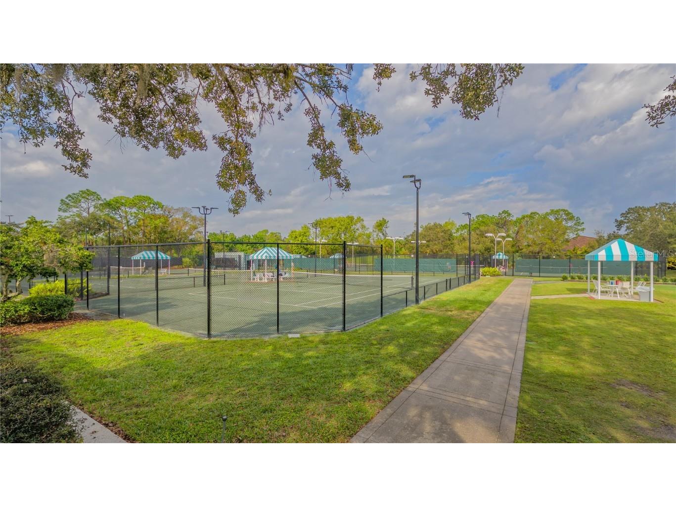 7607 Whitebridge Glen University Park FL 34201 A4662705 image67