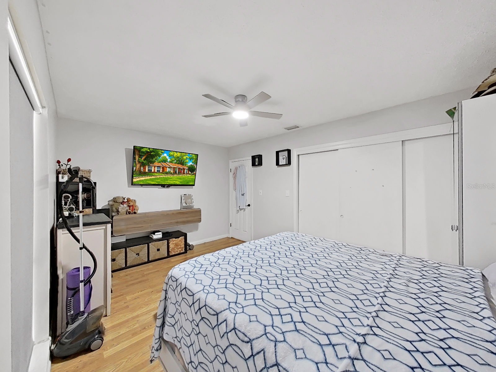 7608 Barry Road Tampa FL 33615 TB8489473 image33