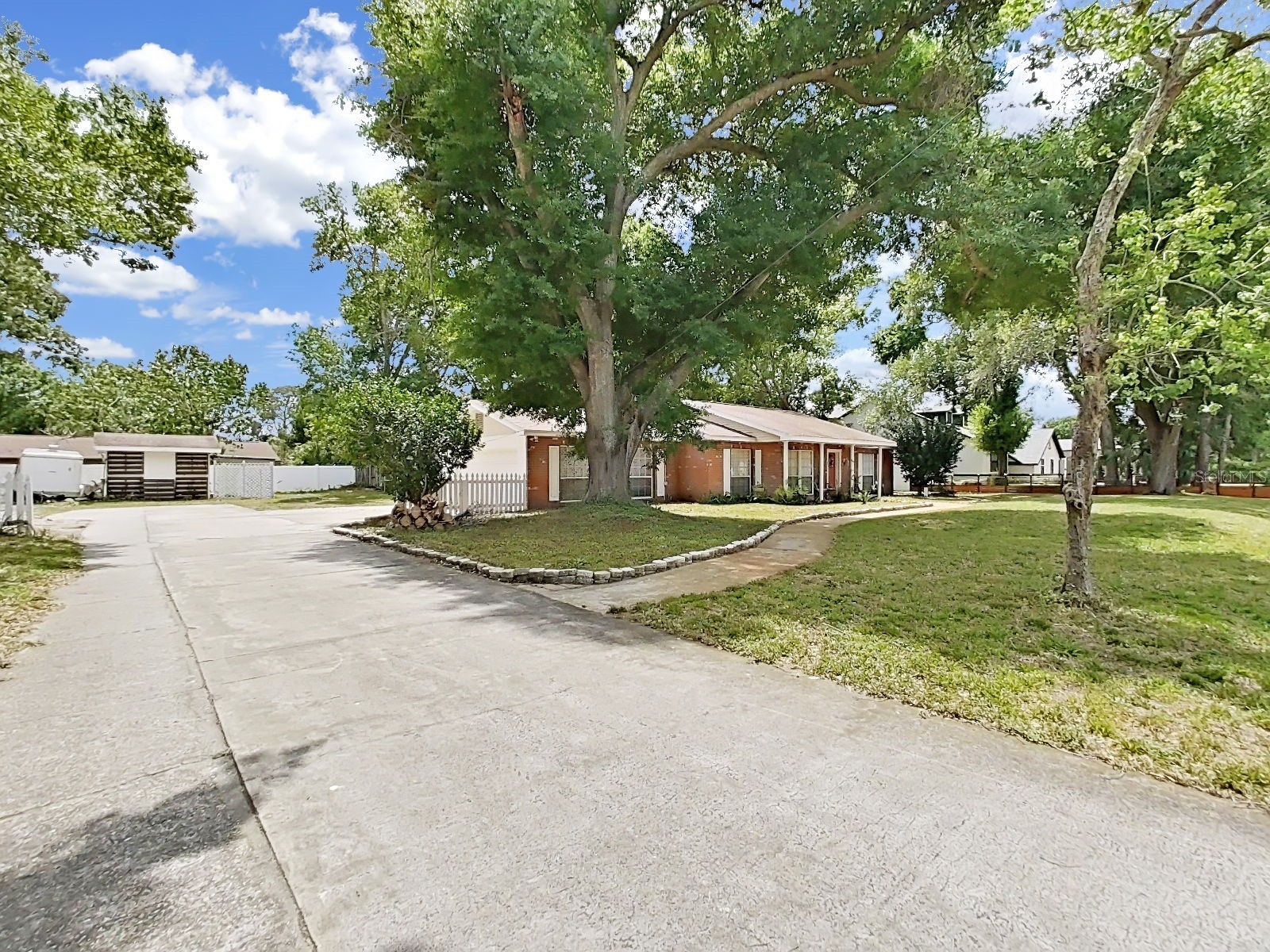7608 Barry Road Tampa FL 33615 TB8489473 image5