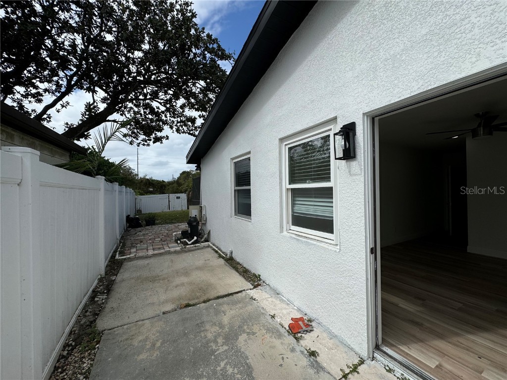 7608 Lakeside Boulevard Tampa FL 33614 TB8433449 image15