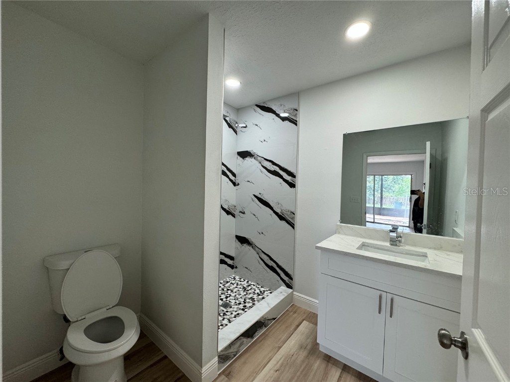 7608 Lakeside Boulevard Tampa FL 33614 TB8433449 image19