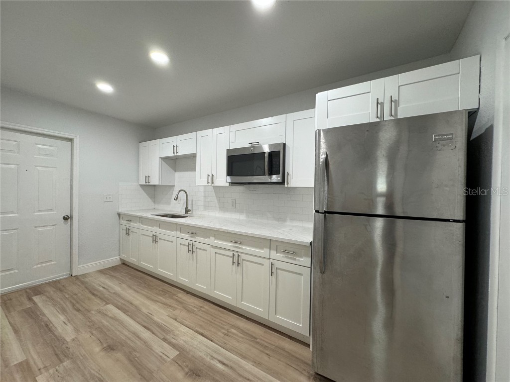 7608 Lakeside Boulevard Tampa FL 33614 TB8433449 image28