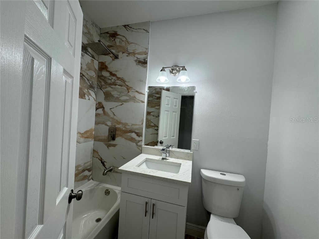 7608 Lakeside Boulevard Tampa FL 33614 TB8433449 image36