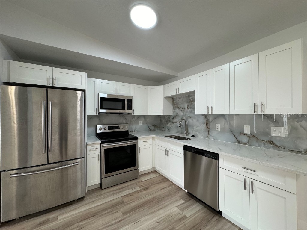 7608 Lakeside Boulevard Tampa FL 33614 TB8433449 image43