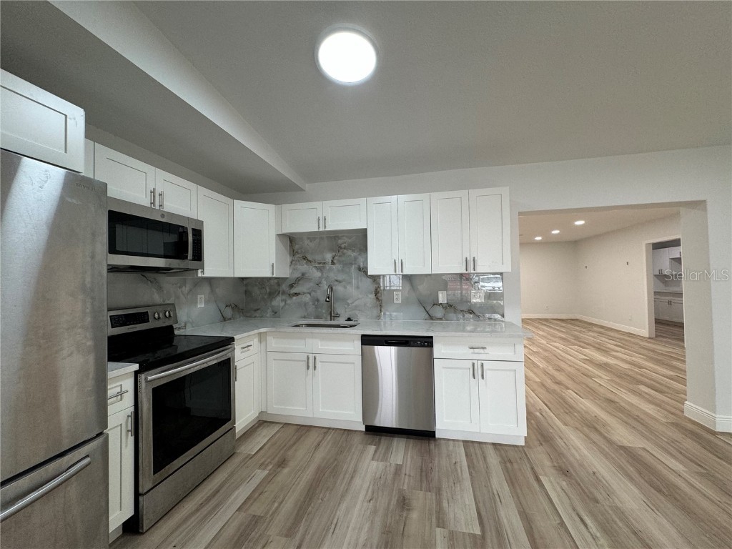 7608 Lakeside Boulevard Tampa FL 33614 TB8433449 image44