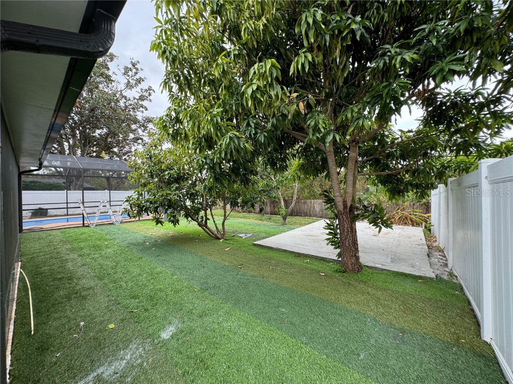 7608 Lakeside Boulevard Tampa FL 33614 TB8433449 image49