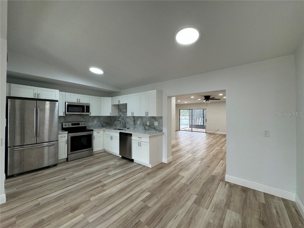 7608 Lakeside Boulevard Tampa FL 33614 TB8433449 image9