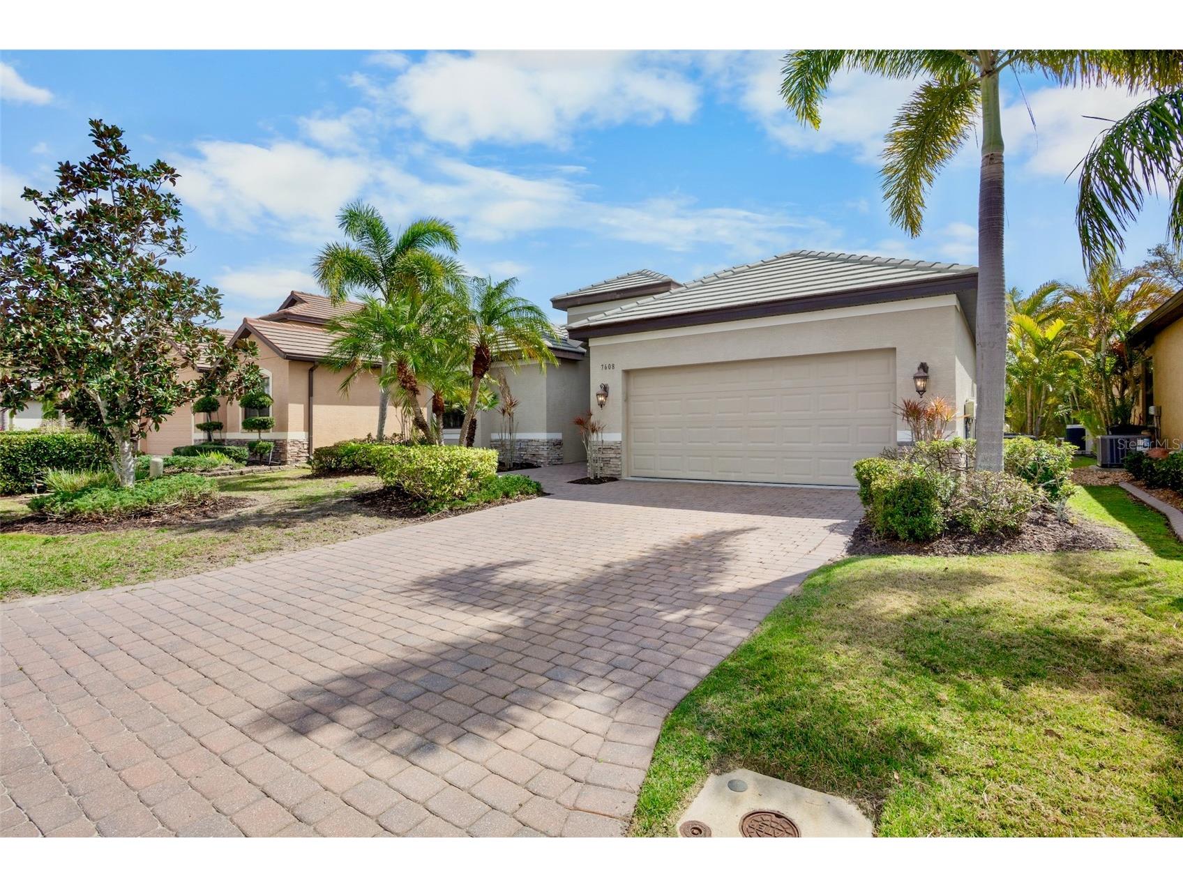 7608 Rio Bella Bradenton FL 34201 A4684599 image1