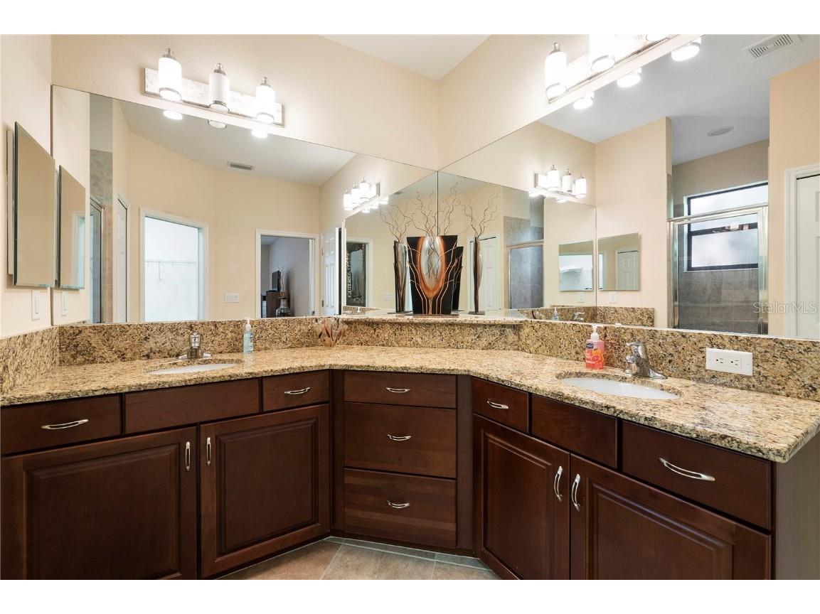 7608 Rio Bella Place Bradenton FL 34201 A4674509 image17