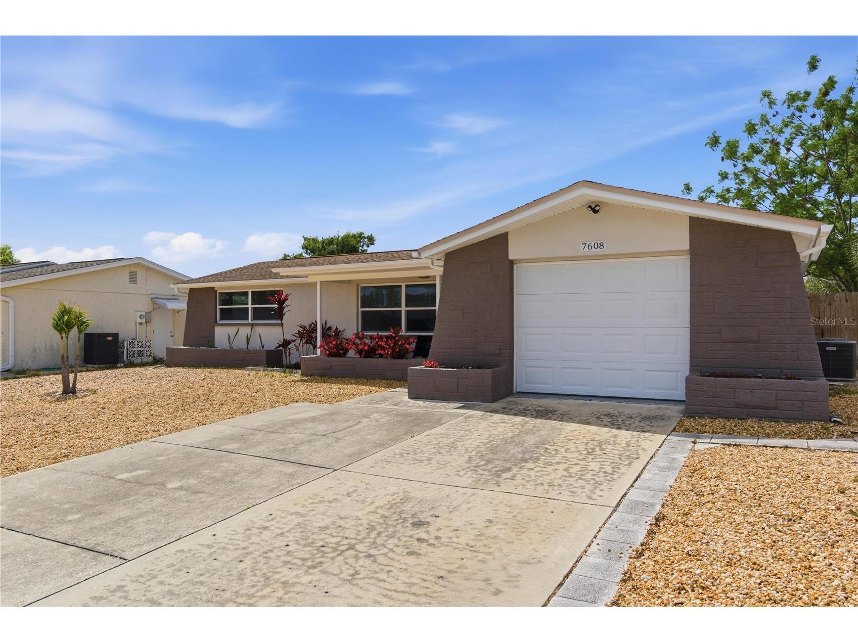 7608 Sue Ellen Drive Port Richey FL 34668 TB8497701 image1