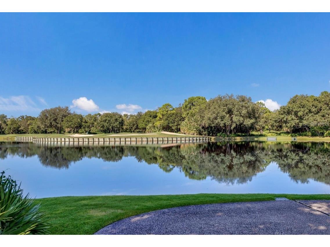 7608 Whitebridge Glen University Park FL 34201 A4675293 image58