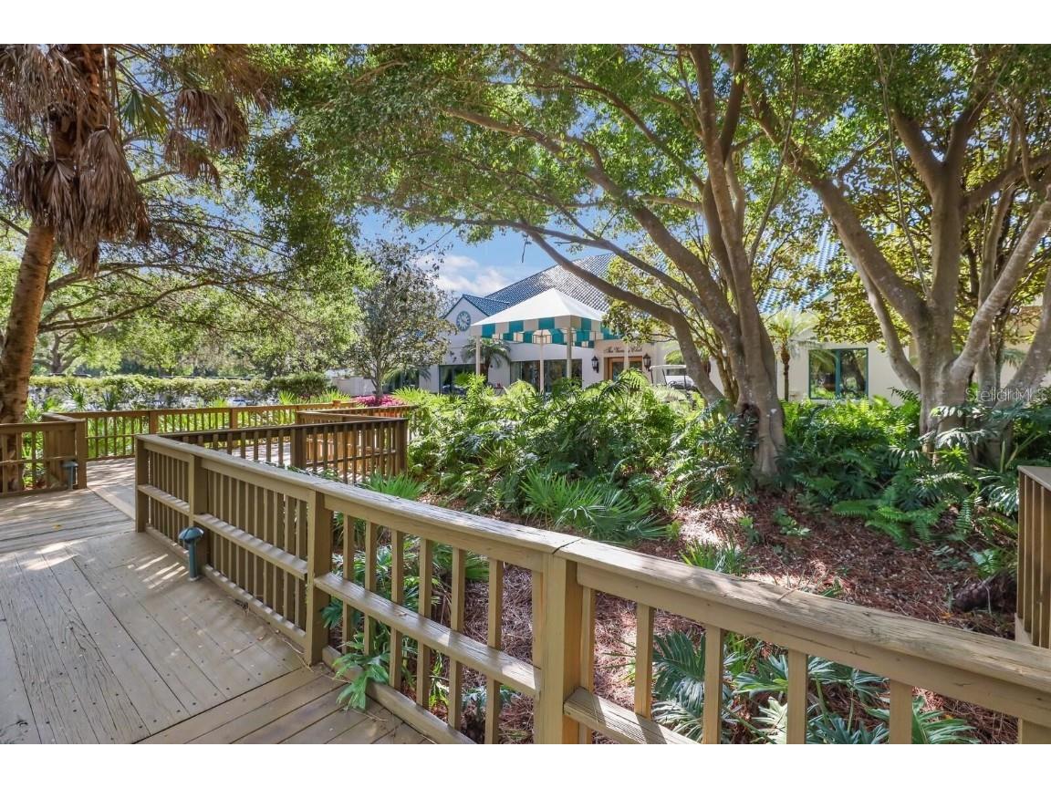 7608 Whitebridge Glen University Park FL 34201 A4675293 image60