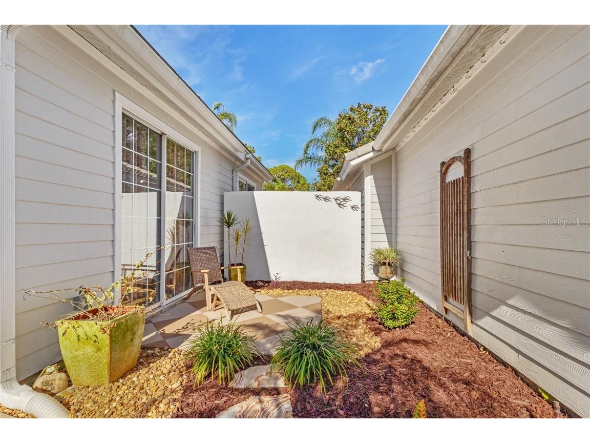 7608 Whitebridge Glen University Park FL 34201 A4675293 image9