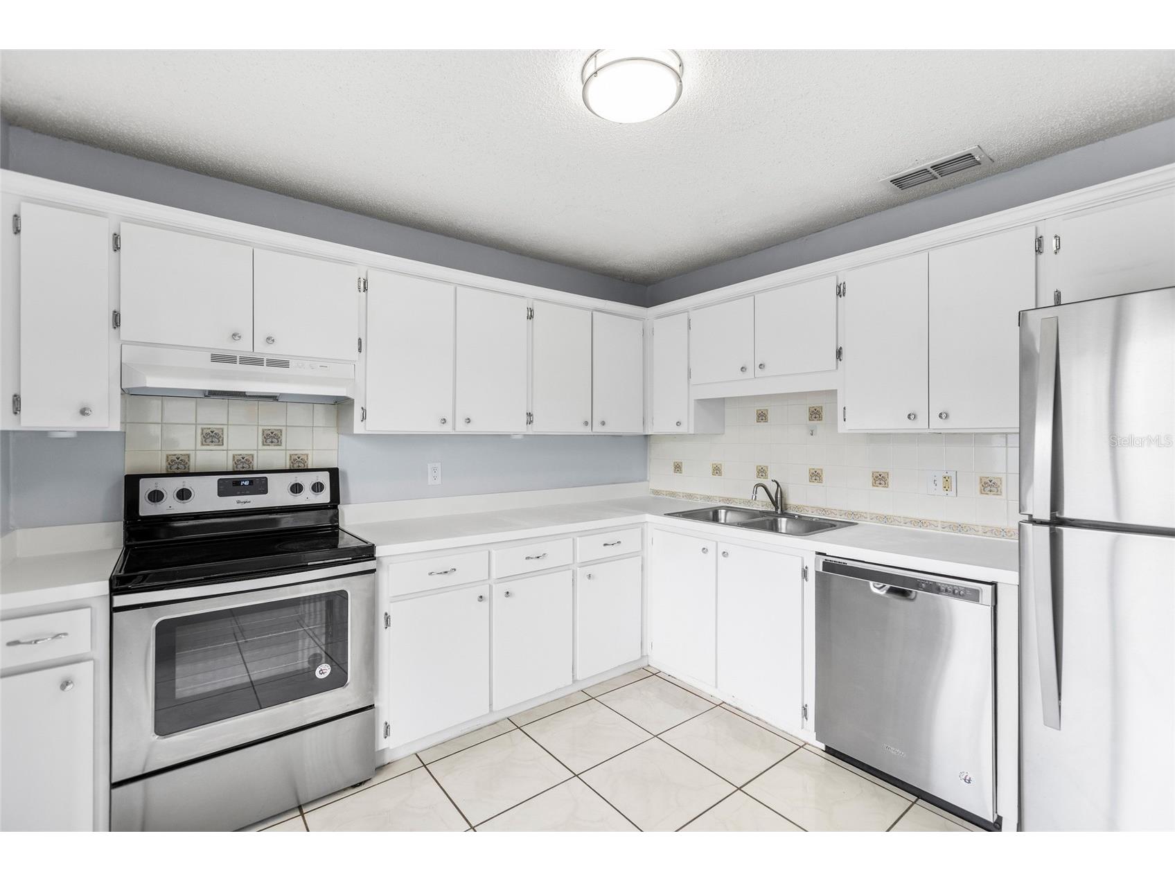 7608 Willow Park Drive Temple Terrace FL 33637 TB8499715 image16