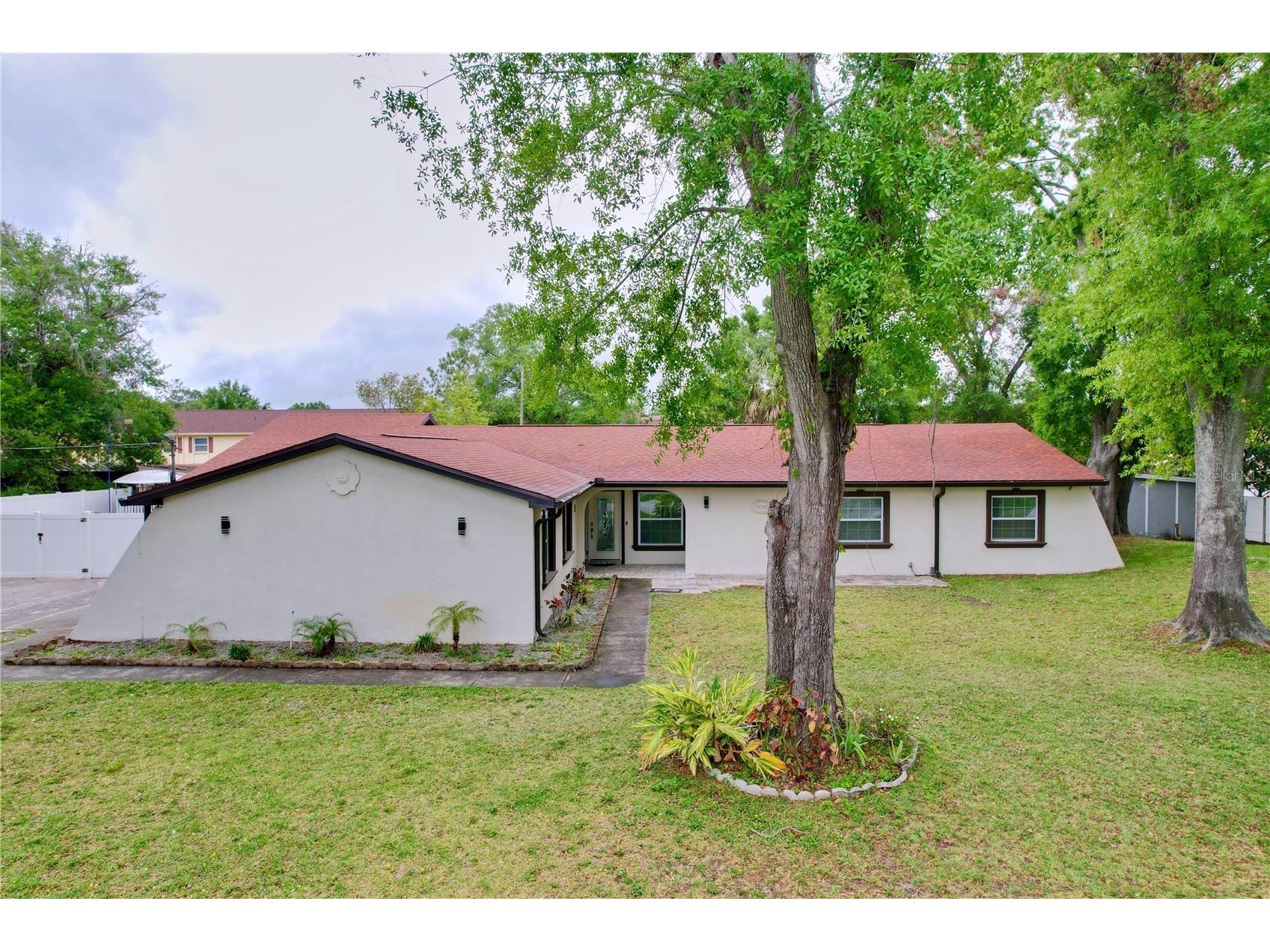 7609 Barry Road Tampa FL 33615 TB8373679 image1