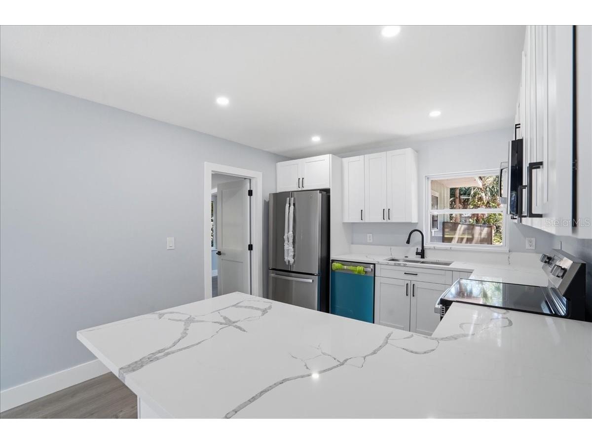 761 29th Avenue S Saint Petersburg FL 33705 TB8502021 image10