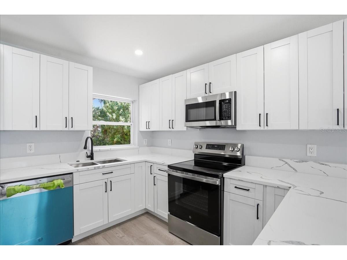 761 29th Avenue S Saint Petersburg FL 33705 TB8502021 image9