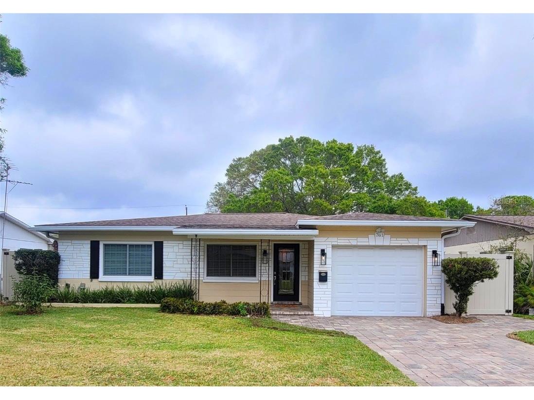 761 42nd Avenue N Saint Petersburg FL 33703 U8205719 image1