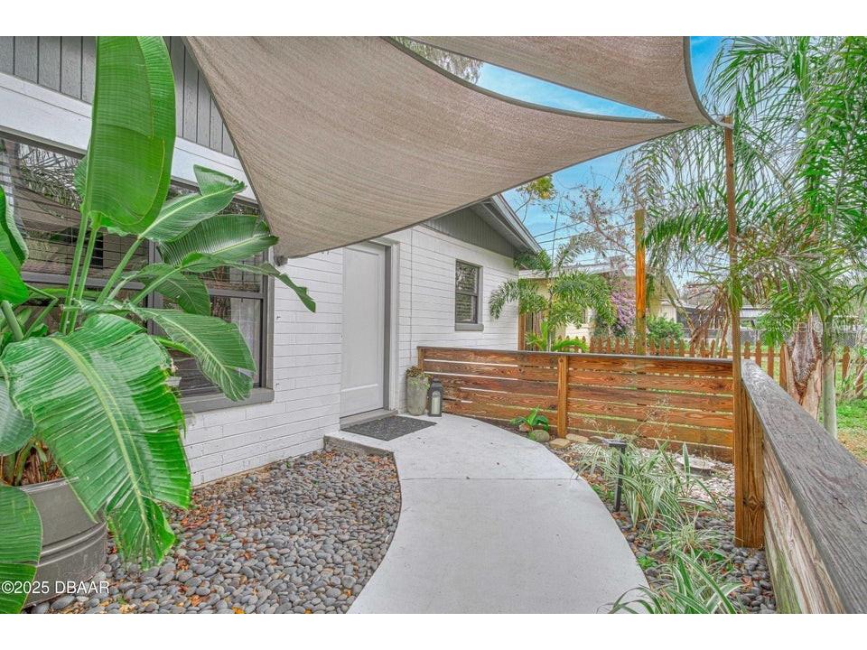 761 Greenway Place Daytona Beach FL 32114 V4941480 image1