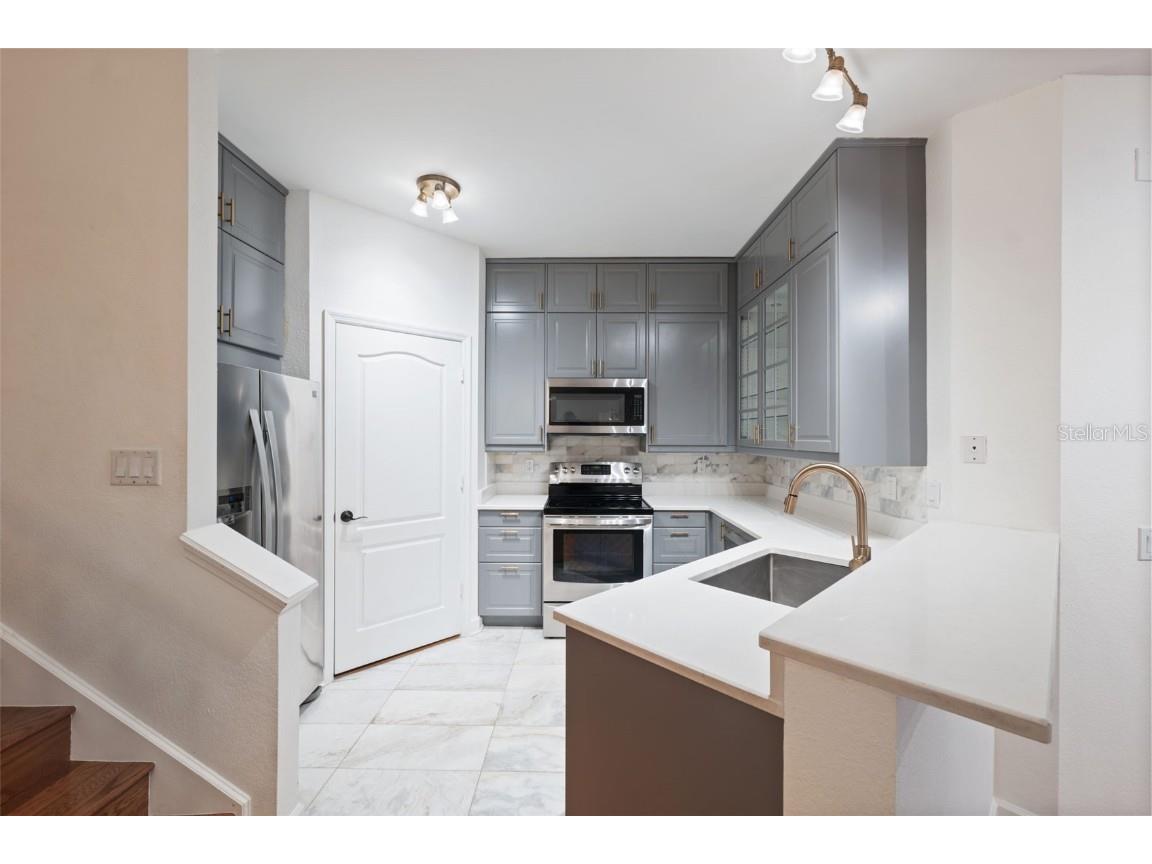 761 Mainsail Drive Tampa FL 33602 TB8428980 image16