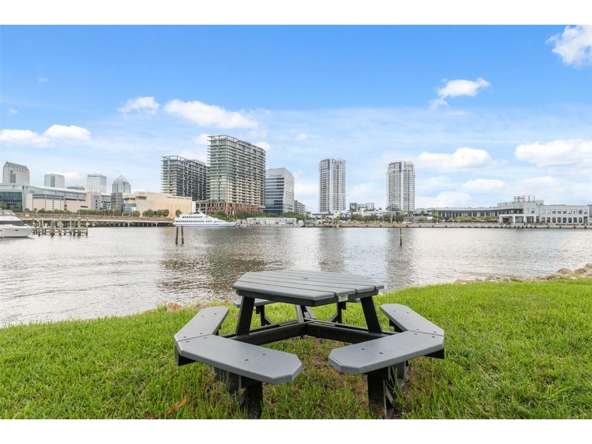 761 Mainsail Drive Tampa FL 33602 TB8428980 image34