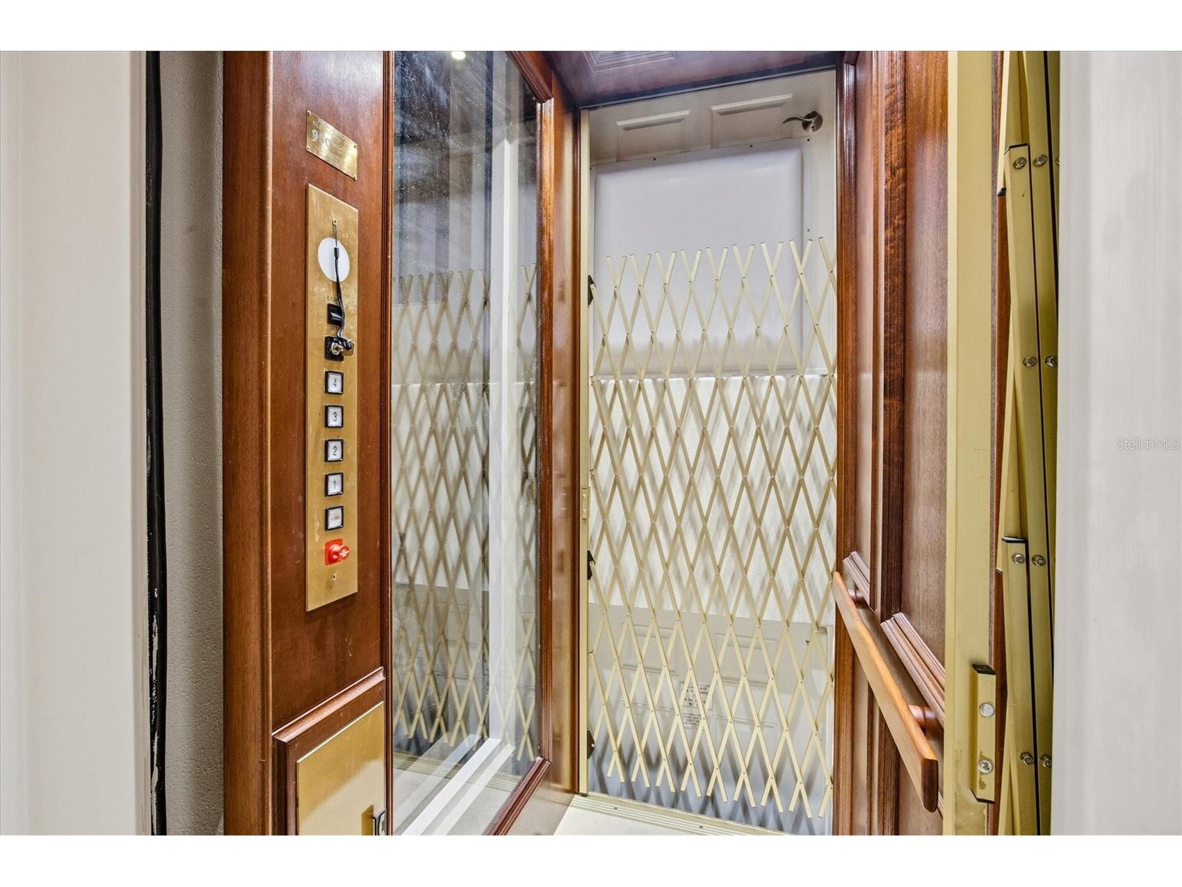 761 Norton Street Longboat Key FL 34228 A4677200 image51