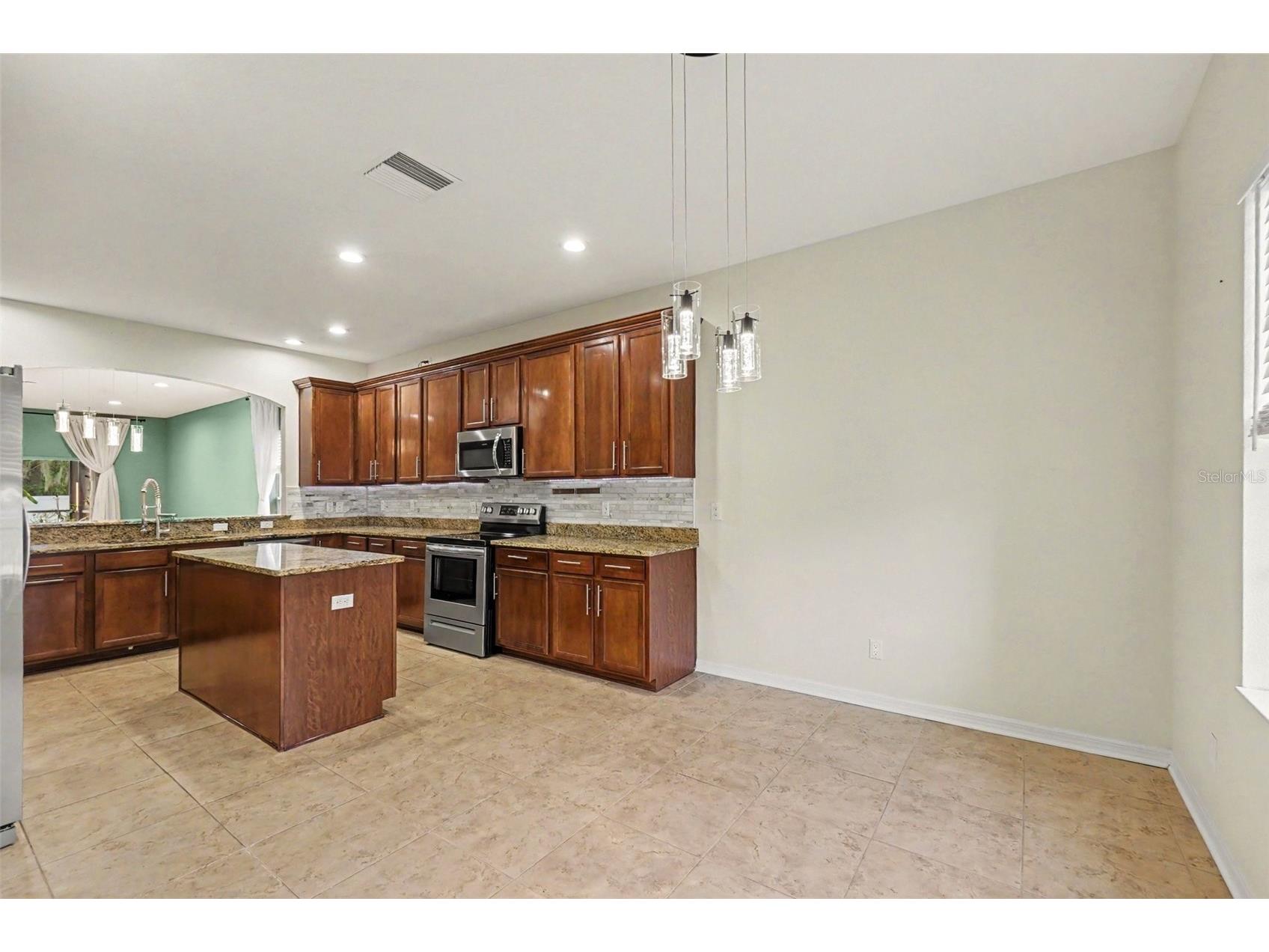 7610 Tangle Brook Boulevard Gibsonton FL 33534 TB8517450 image10