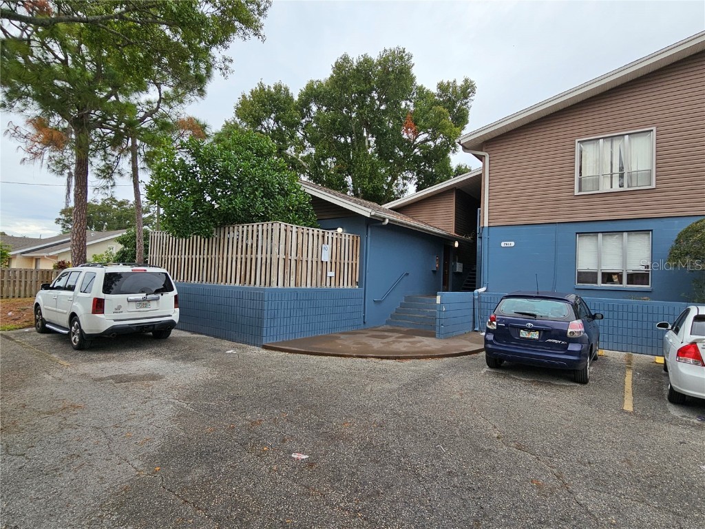 7611 Paula Drive #1 Tampa FL 33615 T3488838 image1