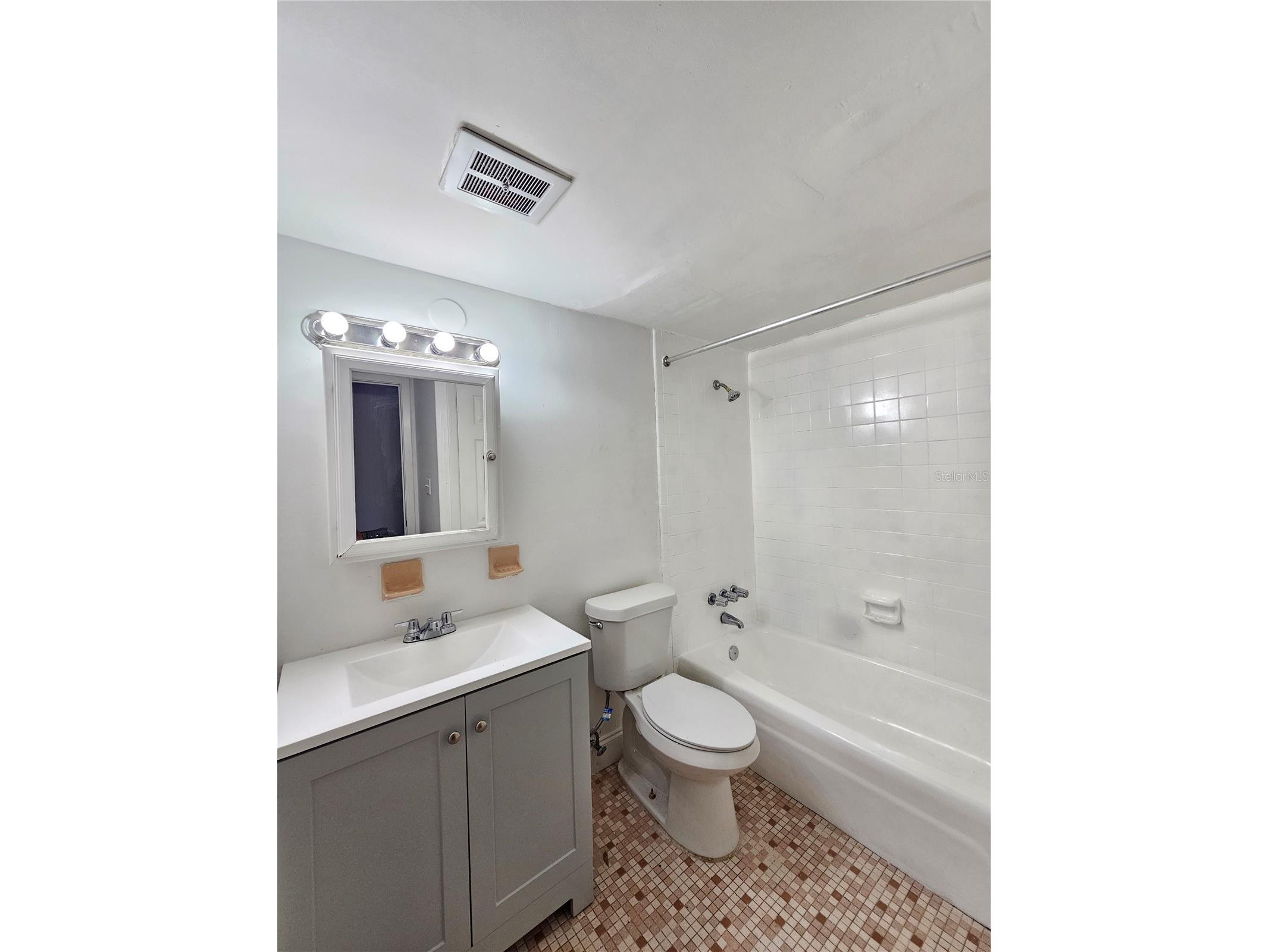 7611 Paula Drive #3 Tampa FL 33615 TB8411497 image11