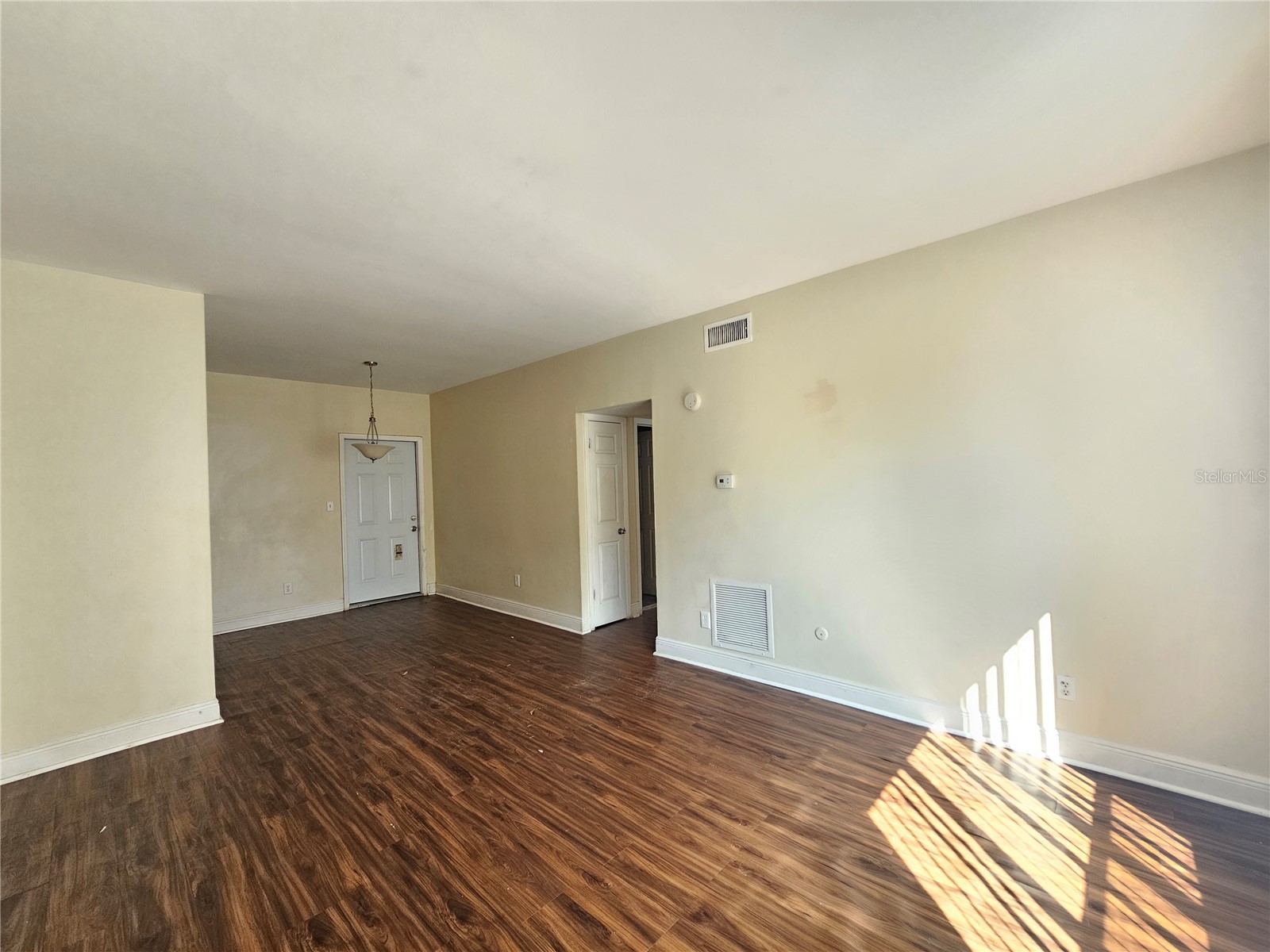 7611 Paula Drive #5 Tampa FL 33615 TB8482128 image3