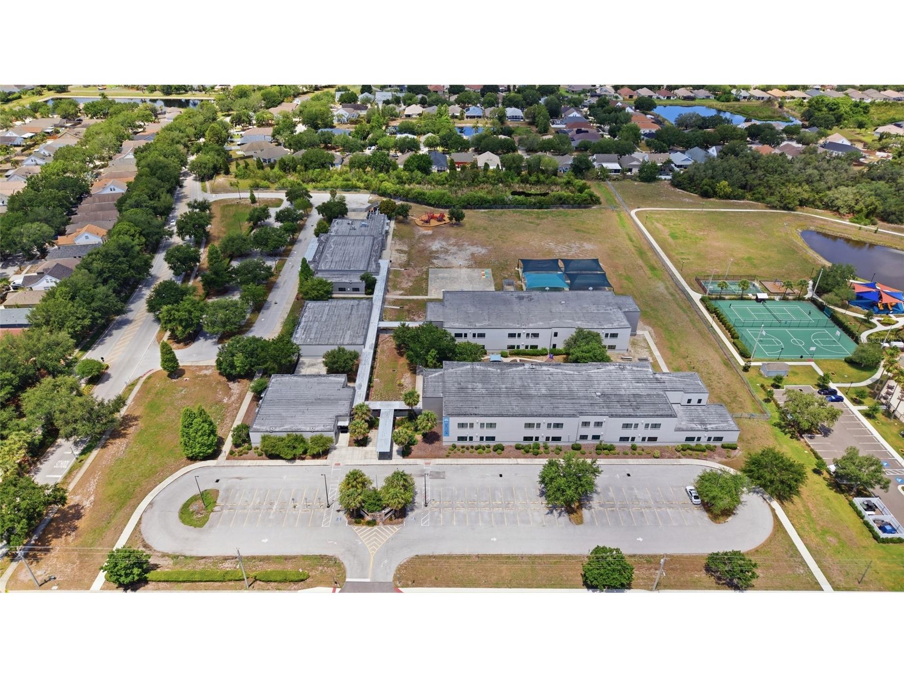 7611 Wiltshire Park Place Apollo Beach FL 33572 TB8512456 image37