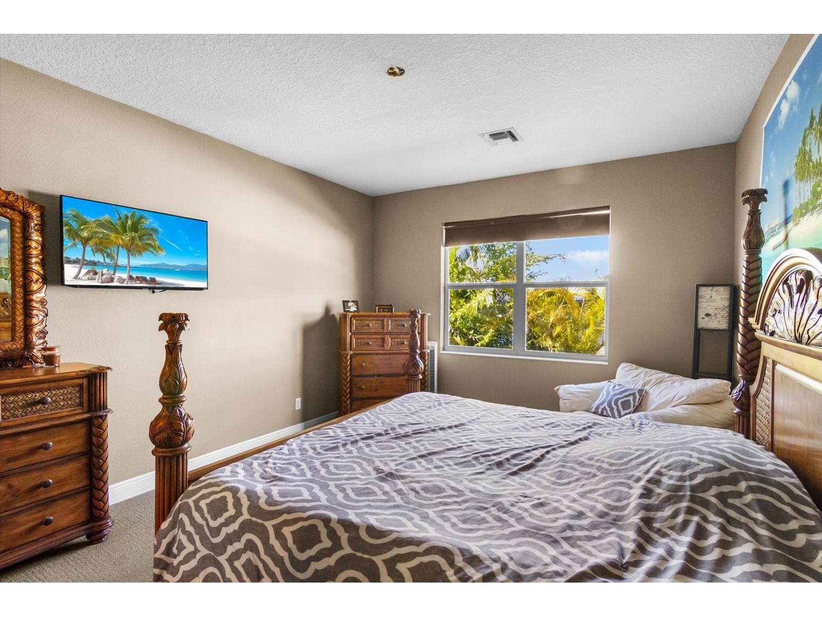 7612 Alumni Trail Sarasota FL 34243 A4681135 image14