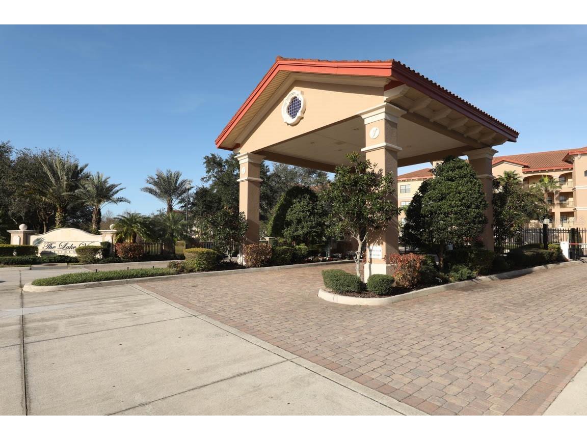 7612 Lake Vista Court #308 Lakewood Ranch FL 34202 A4692172 image2