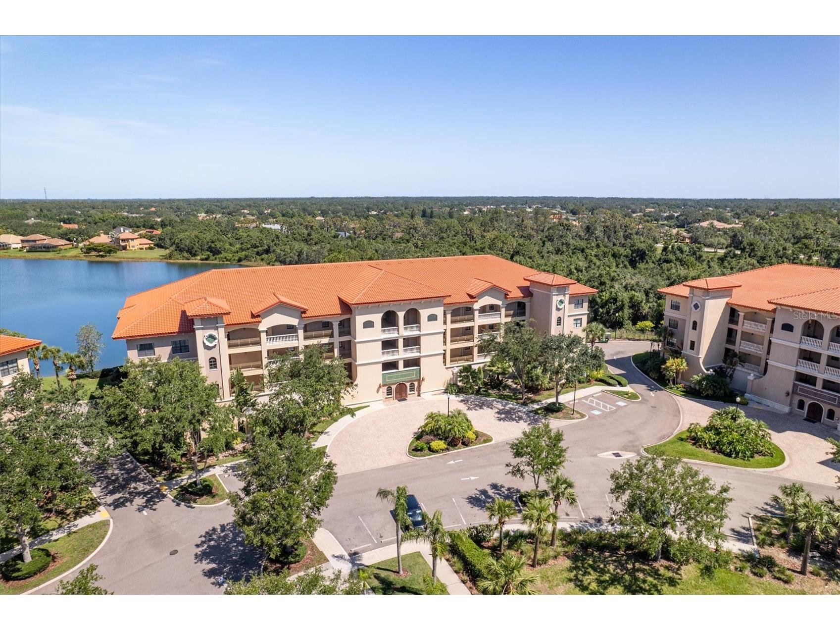 7612 Lake Vista Court #308 Lakewood Ranch FL 34202 A4692172 image3