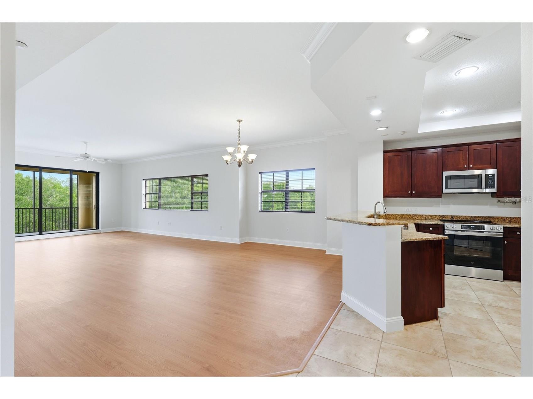 7612 Lake Vista Court #308 Lakewood Ranch FL 34202 A4692172 image8