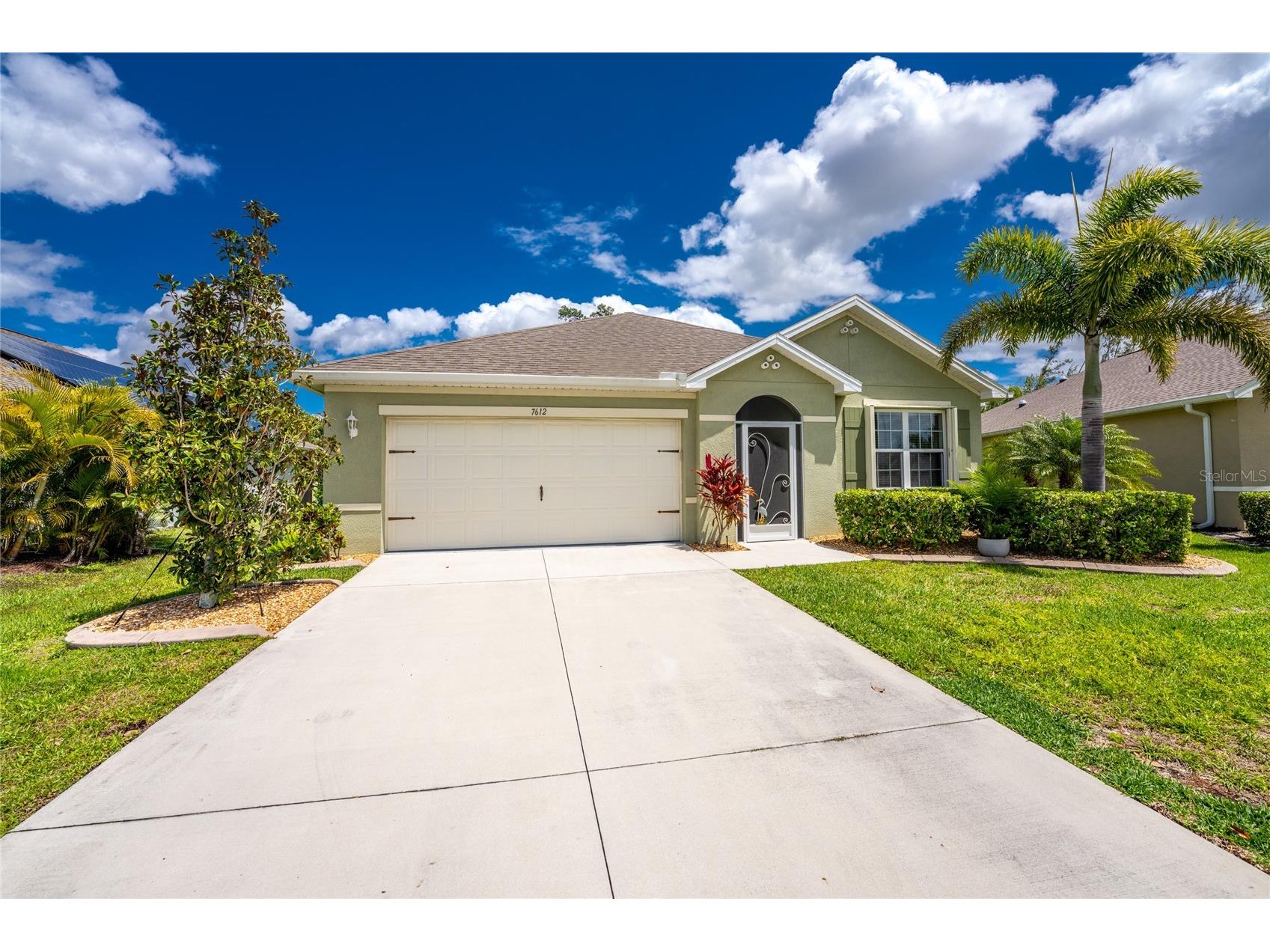 7612 Mikasa Drive Punta Gorda FL 33950 C7524566 image1