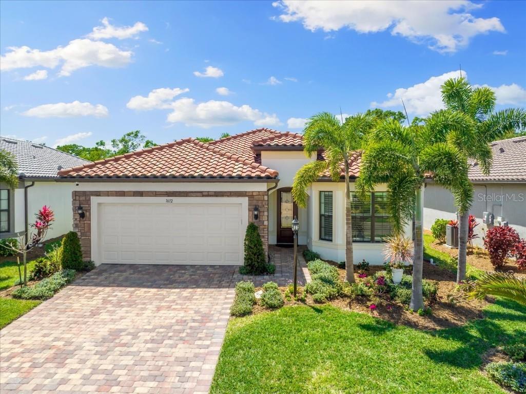 7612 Viola Loop Bradenton FL 34202 A4564296 image1