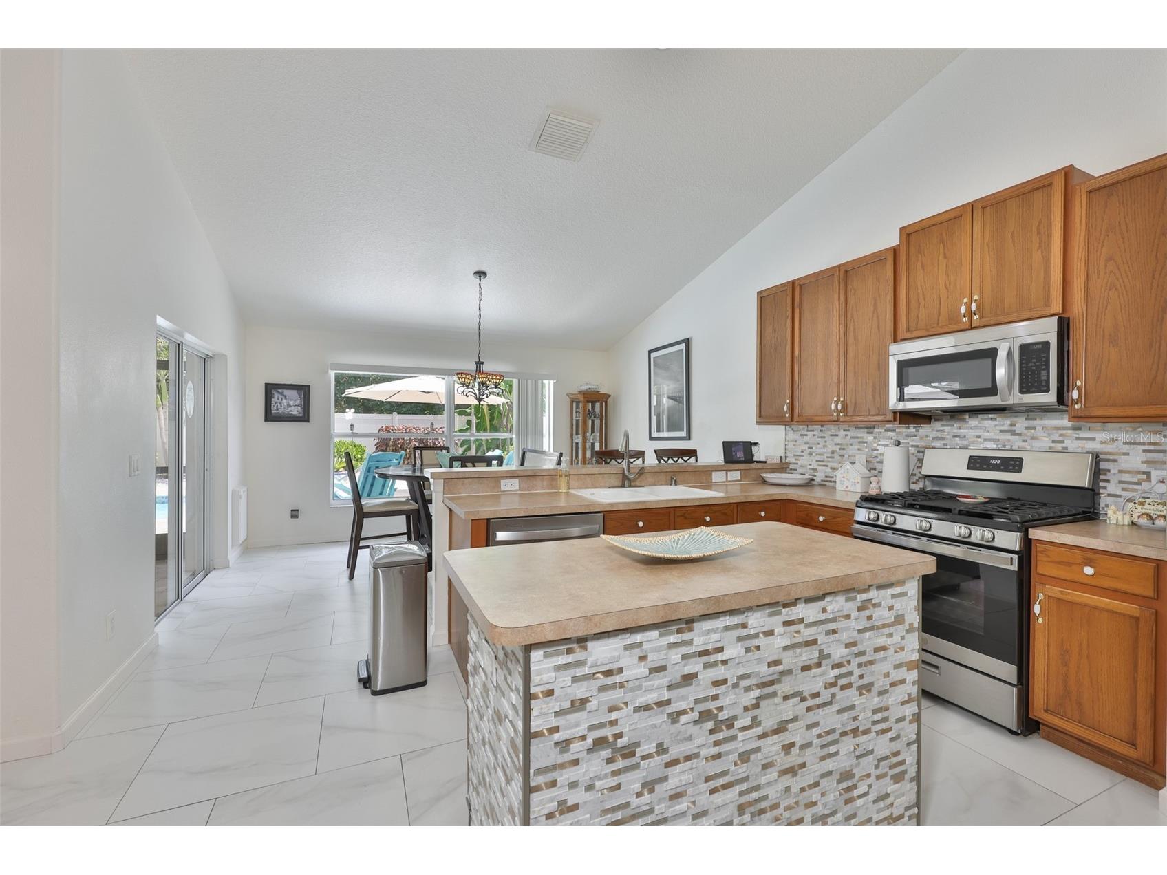 7613 Nottinghill Sky Drive Apollo Beach FL 33572 TB8520902 image28