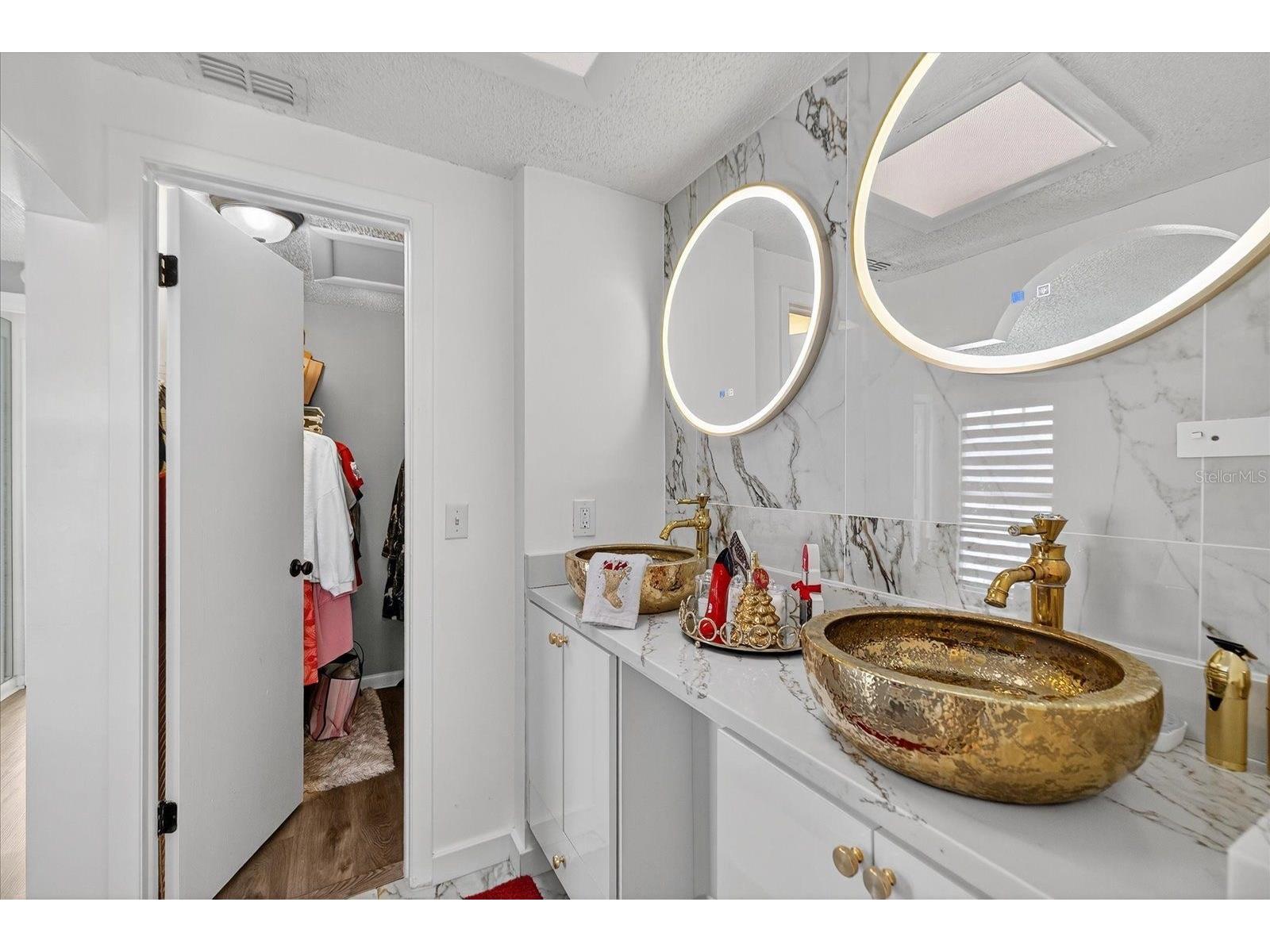 7613 Rustic Dr Tampa FL 33634 TB8480992 image14