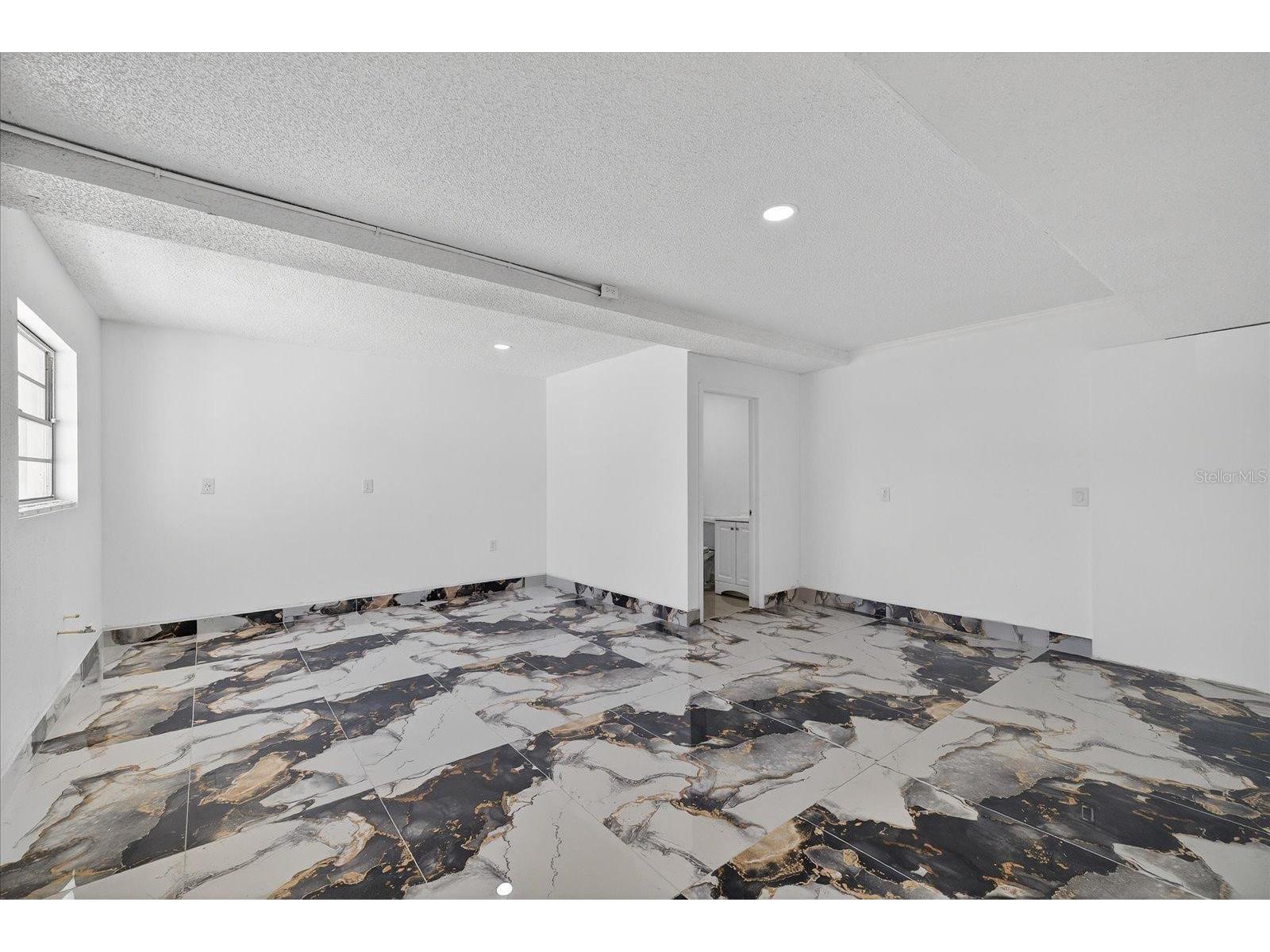 7613 Rustic Dr Tampa FL 33634 TB8480992 image31