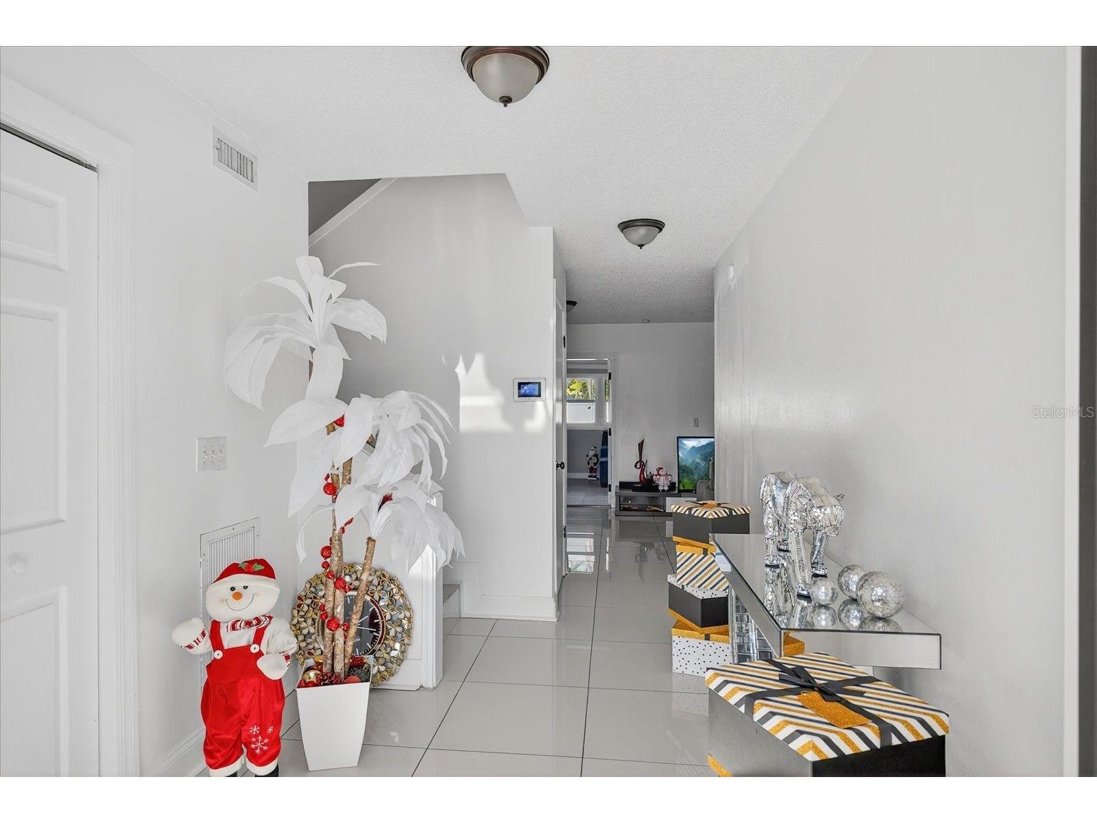 7613 Rustic Dr Tampa FL 33634 TB8480992 image4