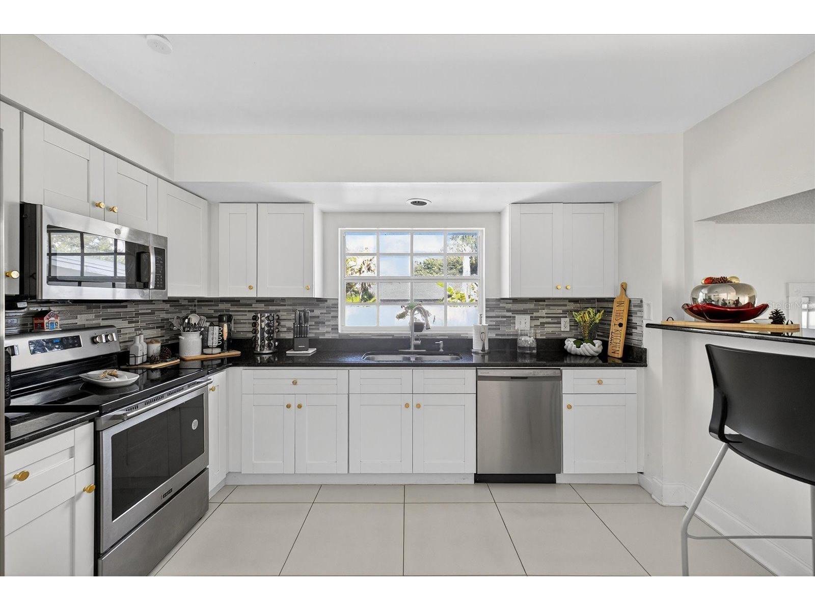 7613 Rustic Dr Tampa FL 33634 TB8480992 image9