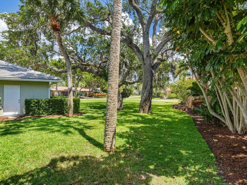 7614 Peninsular Drive Sarasota FL 34231 - LITTLE SARASOTA BAY A4653525 image42