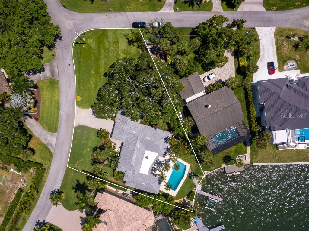 7614 Peninsular Drive Sarasota FL 34231 - LITTLE SARASOTA BAY A4653525 image5