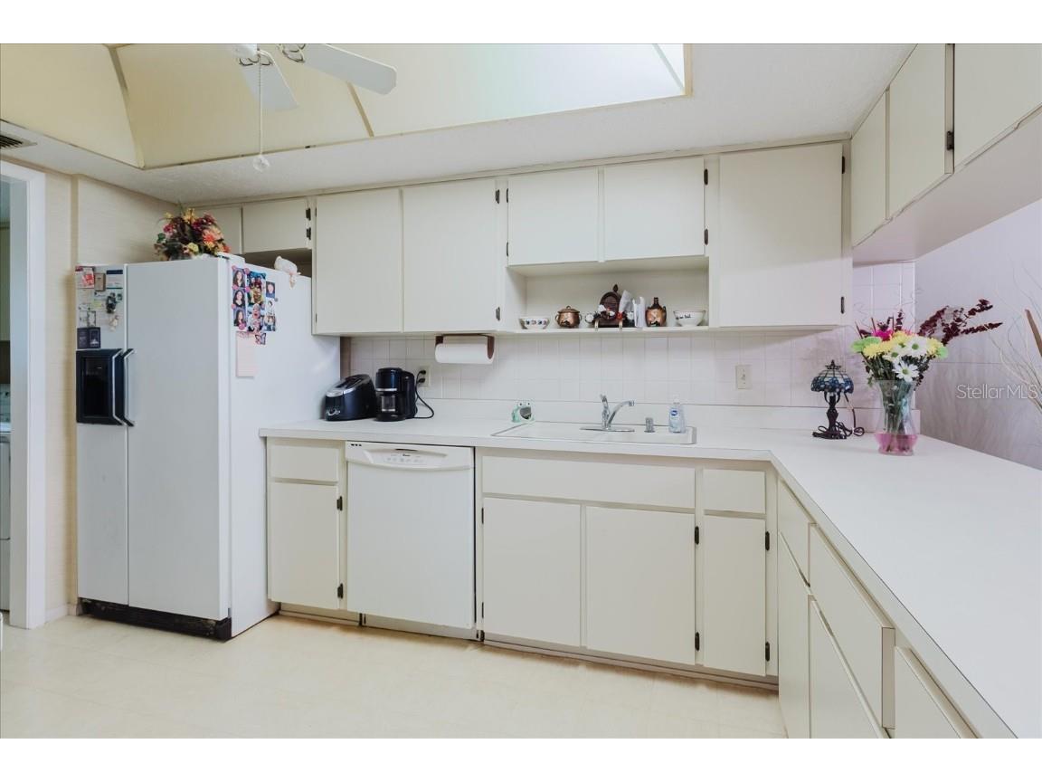 7614 Radcliffe Circle #110B Port Richey FL 34668 TB8422173 image22