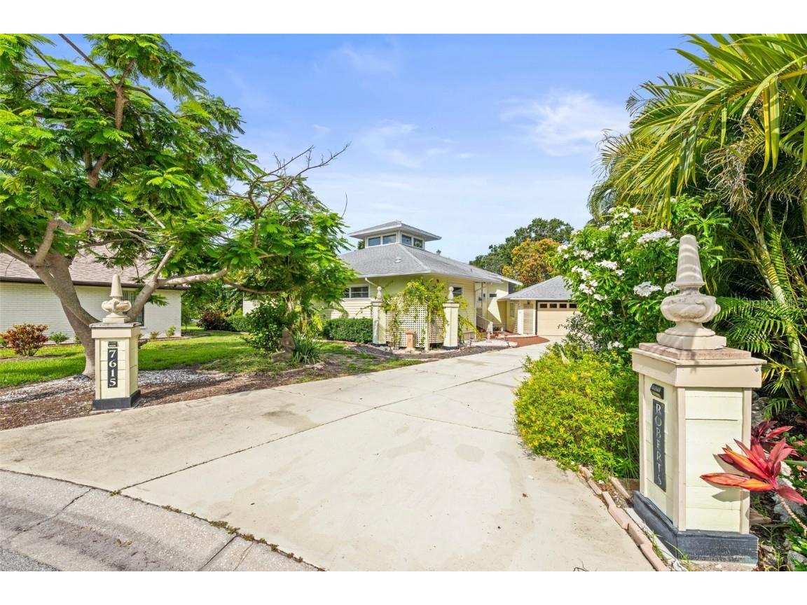 7615 4th Avenue Drive NW Bradenton FL 34209 - SPRING LAKES A4656755 image3